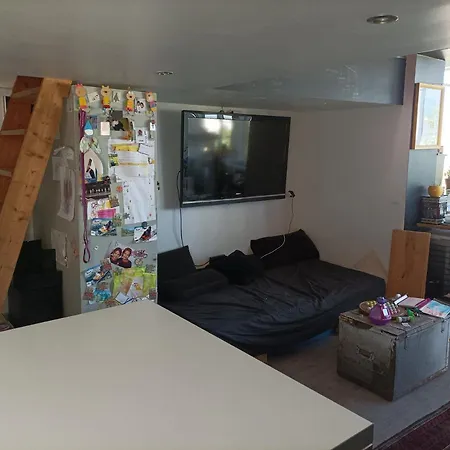 La Casa De *